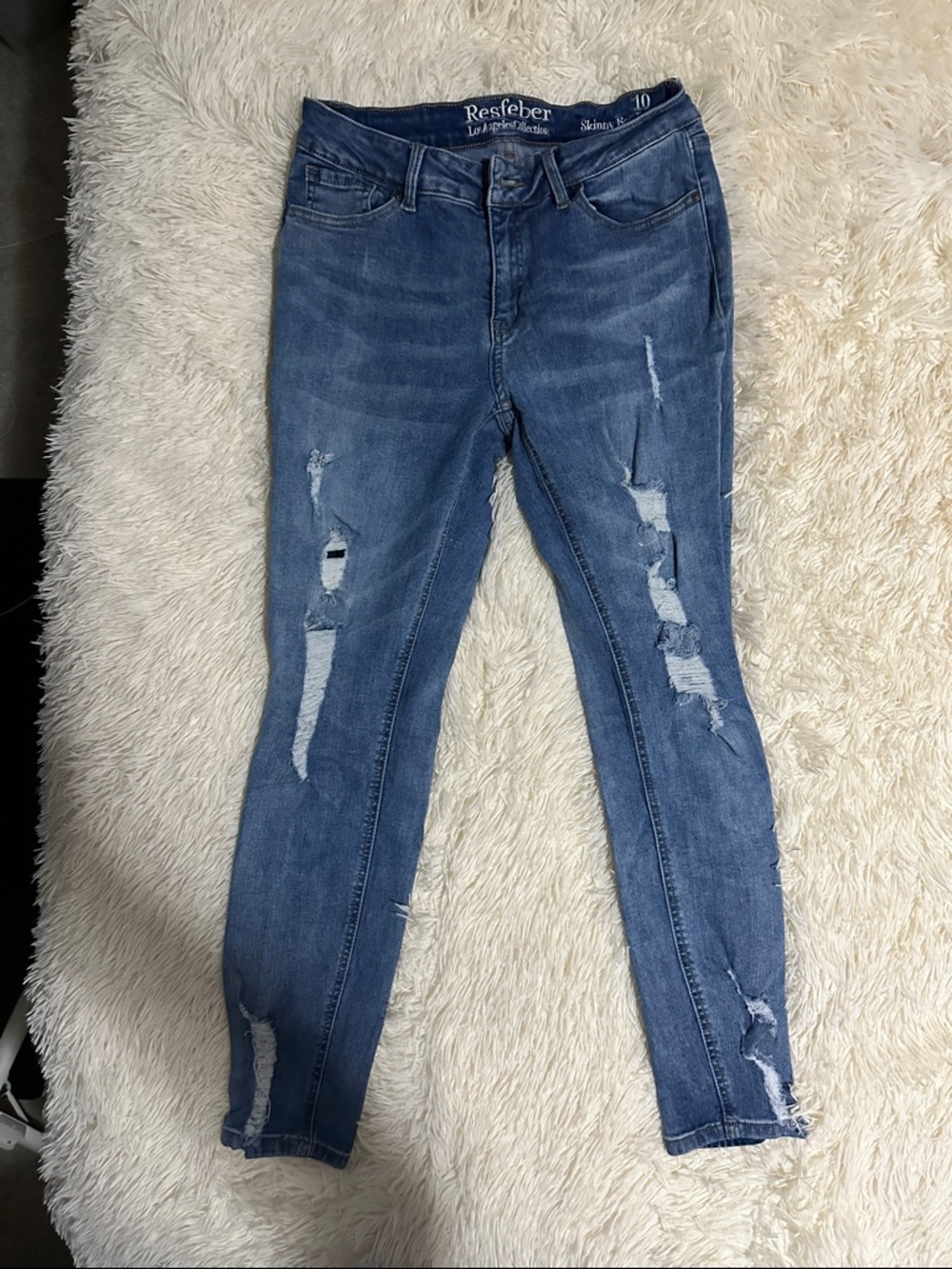 Women's Distressed Blue Skinny Jeans